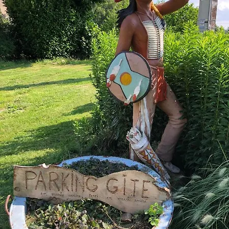 La Clairiere Au Bois *